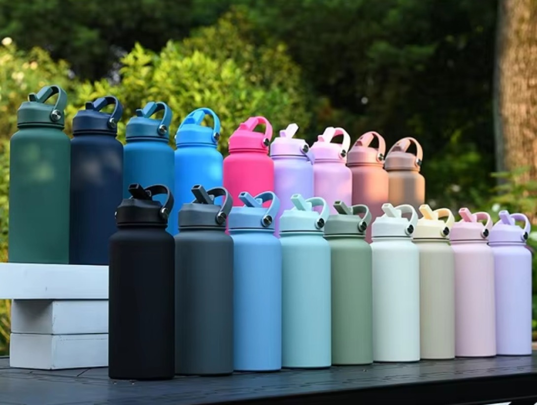 stainless Steel Double Wall Hot 1000ml Water Bottle With Cover